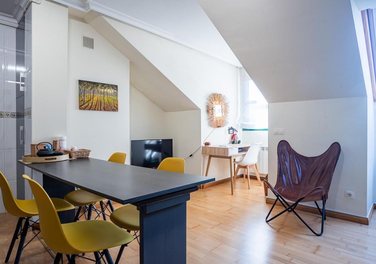 Apartamento Irene Centrico Con Wifi Y Parking Coche Tamano Medio Cangas De Onis Luaran gambar