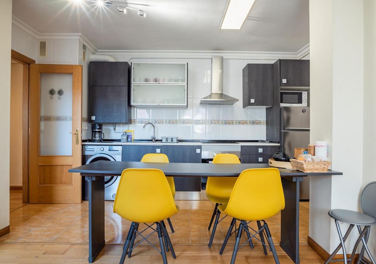 Apartamento Irene Centrico Con Wifi Y Parking Coche Tamano Medio Cangas De Onis Luaran gambar